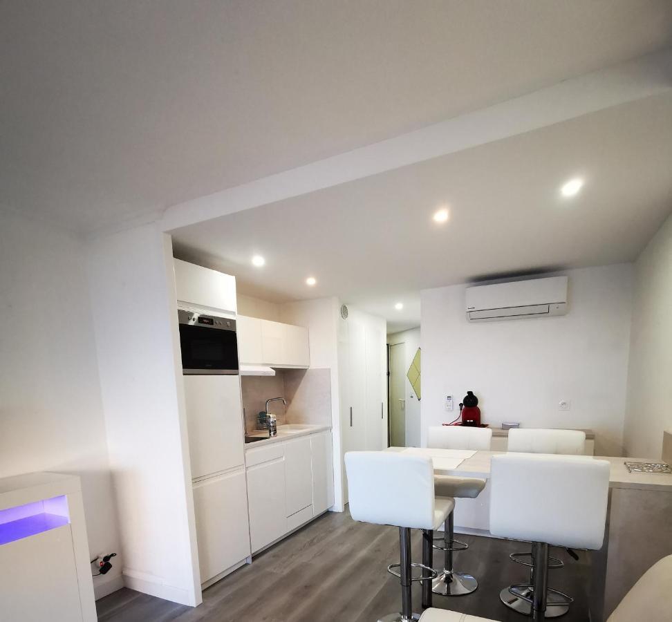 Appartement En Bord De Mer Кан Екстериор снимка